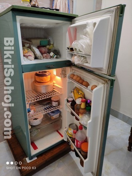 Refrigerator (Daewoo)